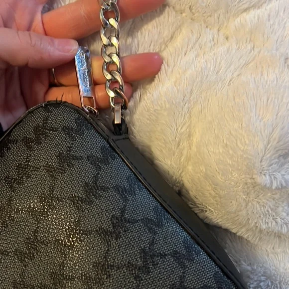 🖤🤍Authentic Michael Kors jet set large chain strap crossbody bag 🖤🤍 - Picture 10 of 13